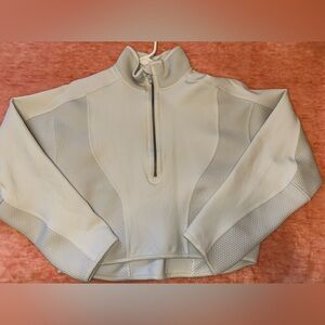 Lululemon cropped half zip